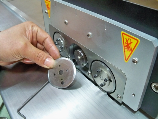 Алюминиевый Led Trip PCB Separator Machine с уникальной многосекционной резкой