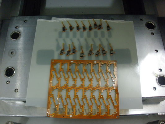 Металл PCB Depaneling штемпелюя оборудуя плашку металлического листа, оборудовать PCB пробивая