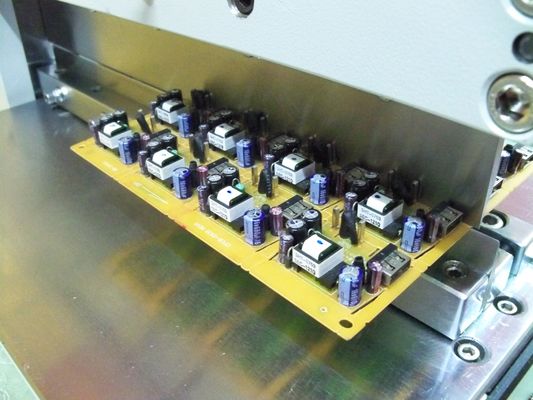 Алюминиевый разделитель PCB V-отрезка пользы доски с лезвиями Японии высокоскоростными стальными