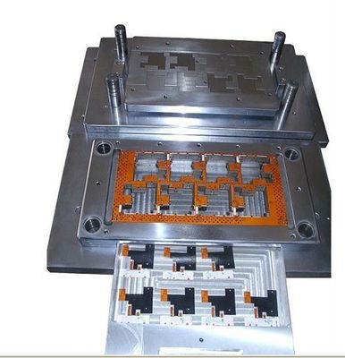 Стальной высокоскоростной прогрессивный деятель SKH-9 умирает оборудовать, плашки прессы металла, пробивая инструмент