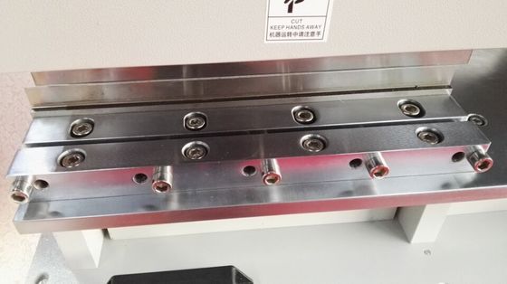 PCB v доски FR4 2.0mm отрезал машину с 2 острыми линейными лезвиями